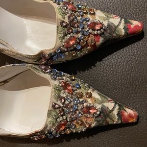 AUTHENTIC rare collectable vintage BADGLEY MISHKA shoes.